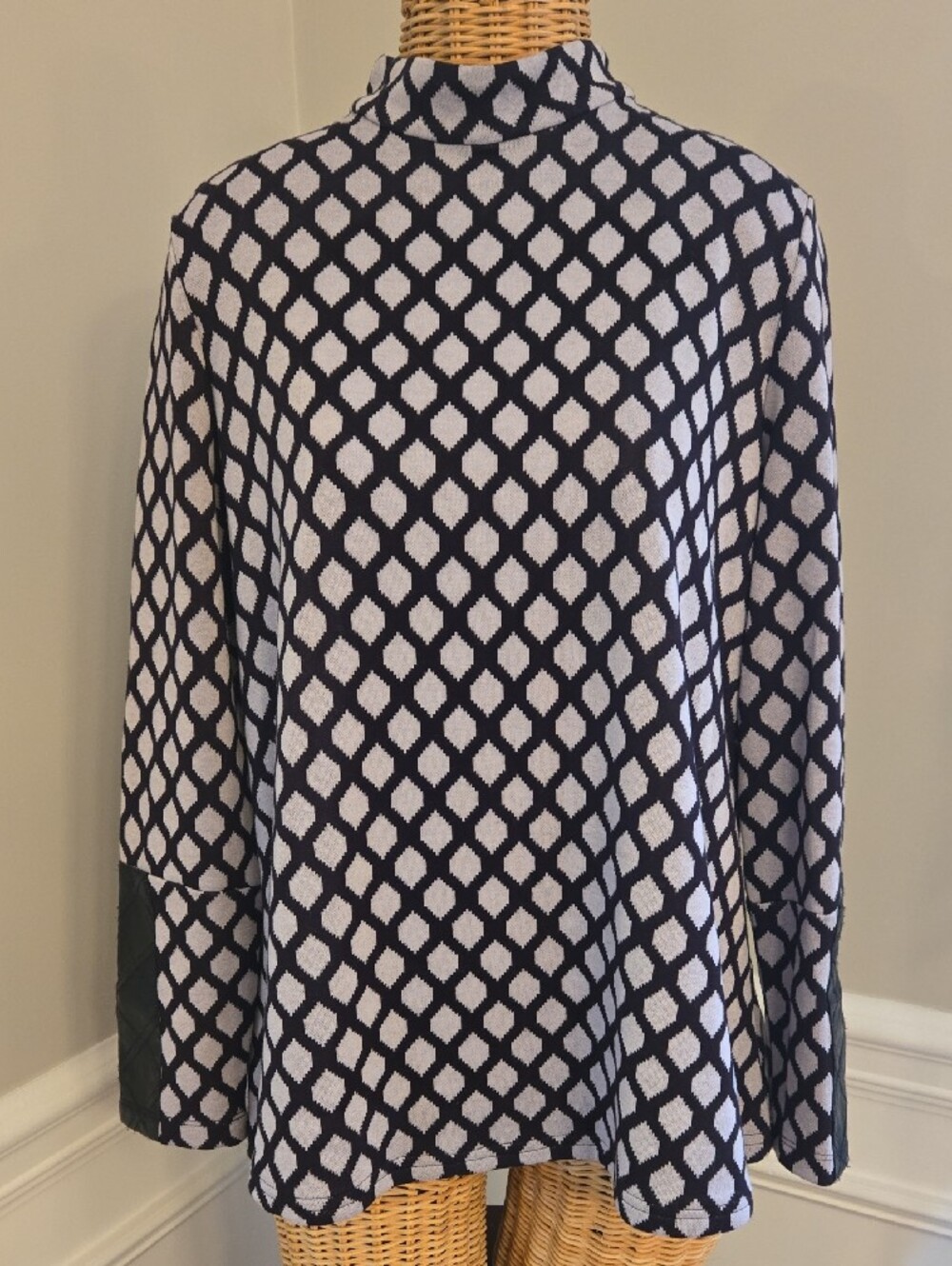 Tyler Boe Black & Grey White Geometric Mock Neck Pullover